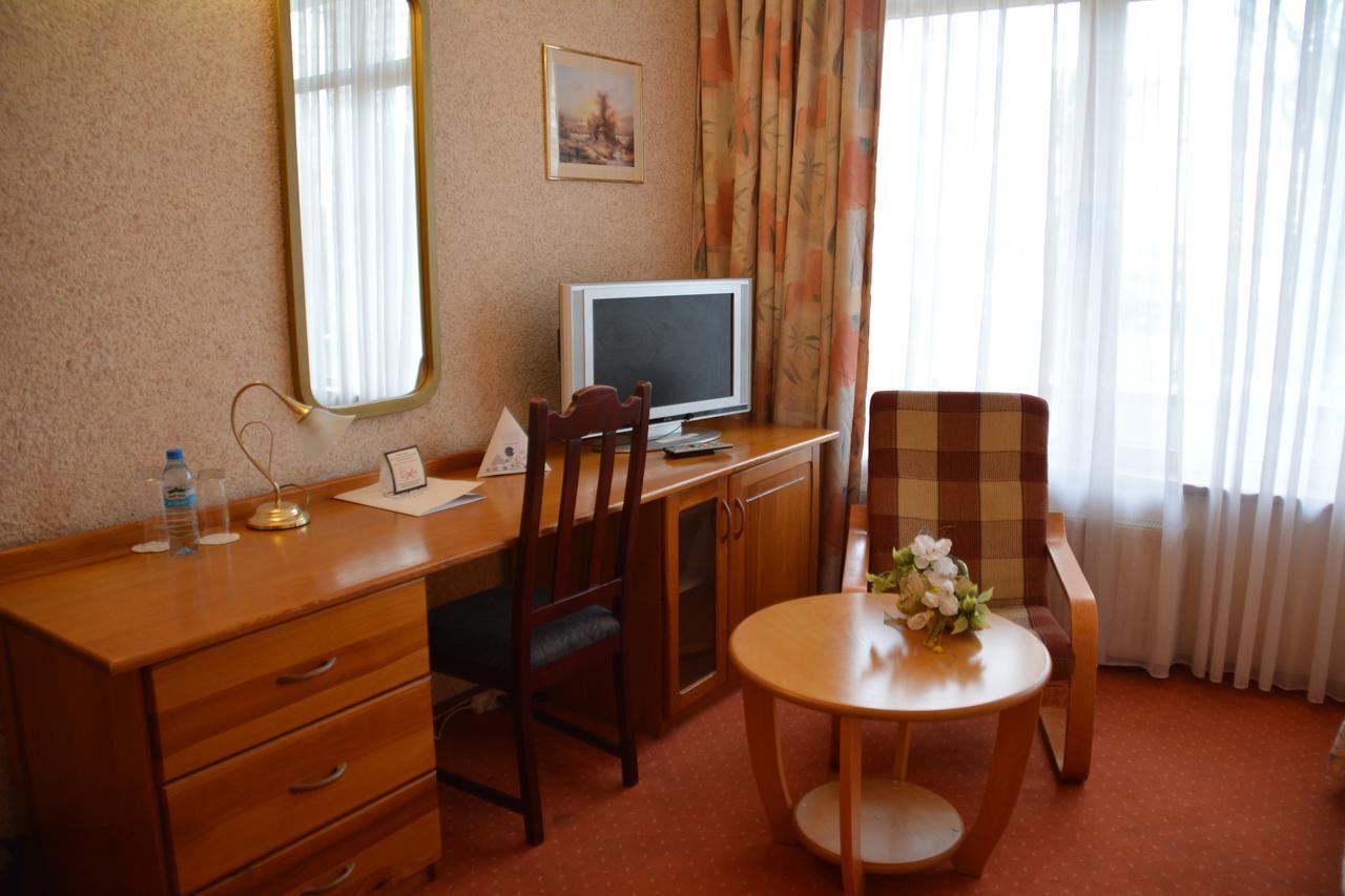 Hotel Starzynski Plock Exterior photo