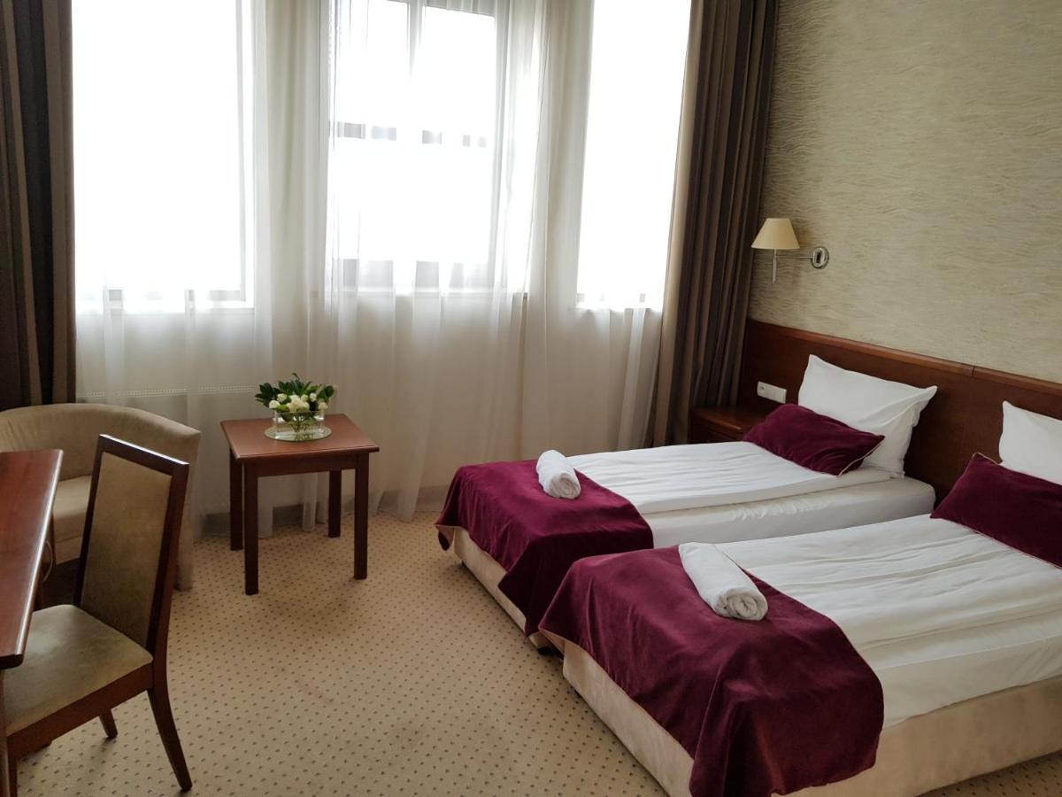 Hotel Starzynski Plock Exterior photo